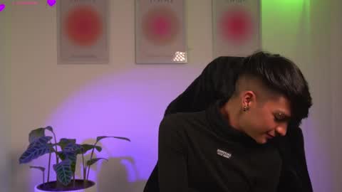 Snapshot of noahh_th03 chatting on 2, 3, 2025 Noah online show from 2, 3, 2025