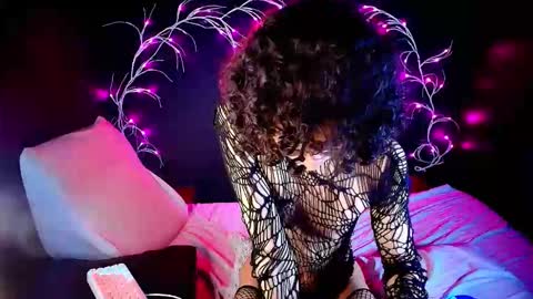 Noah Xtar online show from 12, 10, 2025