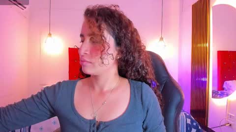 NOA MALAK online show from 4, 2, 2026