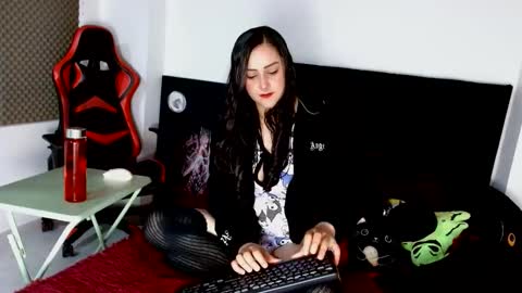 Snapshot of noamartin_ chatting on 10, 6, 2026 Noamartin online show from 10, 6, 2026
