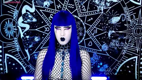 Snapshot of noamy_666 chatting on 30, 10, 2025 caroline online show from 30, 10, 2025