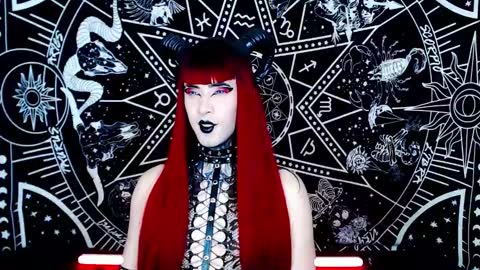 Snapshot of noamy_666 chatting on 7, 11, 2025 caroline online show from 7, 11, 2025