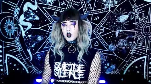 Snapshot of noamy_666 chatting on 14, 11, 2025 caroline online show from 14, 11, 2025