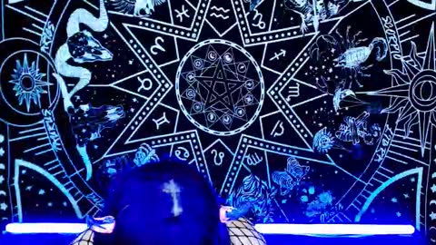 Snapshot of noamy_666 chatting on 19, 11, 2025 caroline online show from 19, 11, 2025