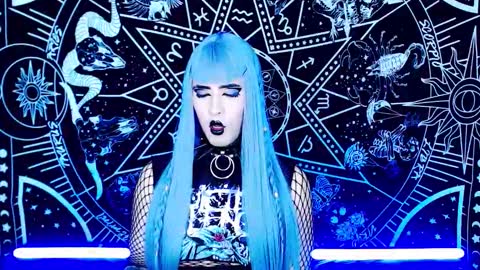 Snapshot of noamy_666 chatting on 21, 11, 2025 caroline online show from 21, 11, 2025