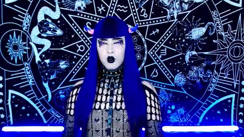 Snapshot of noamy_666 chatting on 22, 11, 2025 caroline online show from 22, 11, 2025