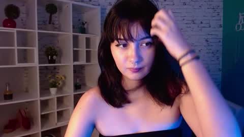 Snapshot of noeva_ chatting on 24, 9, 2025 Noeva online show from 24, 9, 2025