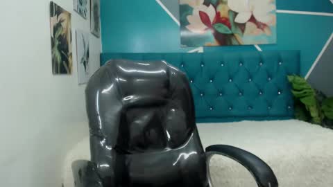 Noha Scott online show from 20, 2, 2025