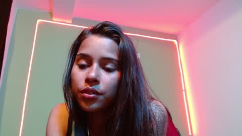 Snapshot of noha_thomson chatting on 12, 12, 2024 Noha Thomson online show from 12, 12, 2024