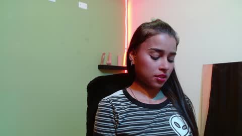 Snapshot of noha_thomson chatting on 14, 12, 2024 Noha Thomson online show from 14, 12, 2024