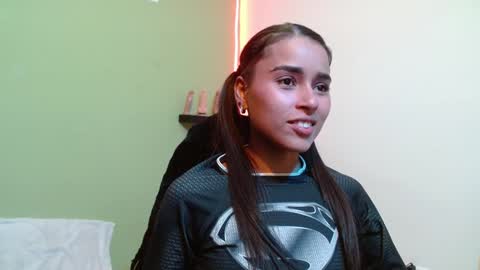 Snapshot of noha_thomson chatting on 19, 12, 2024 Noha Thomson online show from 19, 12, 2024