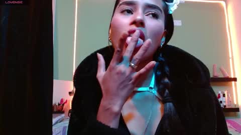 Snapshot of noha_thomson chatting on 14, 2, 2025 Noha Thomson online show from 14, 2, 2025