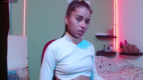 Snapshot of noha_thomson chatting on 17, 2, 2025 Noha Thomson online show from 17, 2, 2025