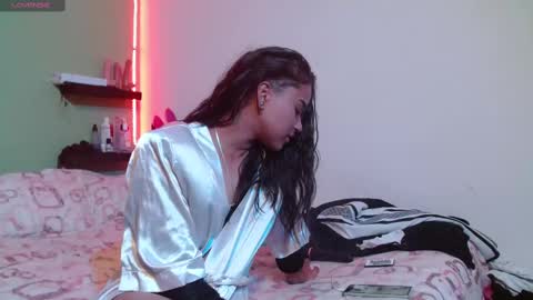 Snapshot of noha_thomson chatting on 27, 2, 2025 Noha Thomson online show from 27, 2, 2025