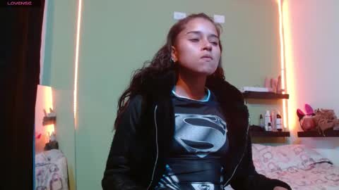 Snapshot of noha_thomson chatting on 1, 3, 2025 Noha Thomson online show from 1, 3, 2025