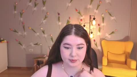 noirwhisper online show from 4, 7, 2026