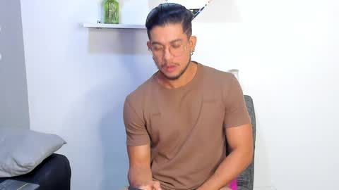 Im Nolan  online show from 8, 5, 2026