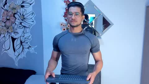 Snapshot of nolan_joness chatting on 21, 5, 2026 Im Nolan online show from 21, 5, 2026