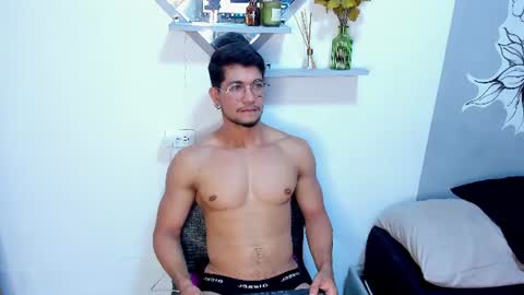 Snapshot of nolan_joness chatting on 5, 8, 2026 Im Nolan online show from 5, 8, 2026