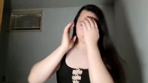 Snapshot of nonbinarybeauty20 chatting on 31, 1, 2026 nonbinarybeauty20 online show from 31, 1, 2026