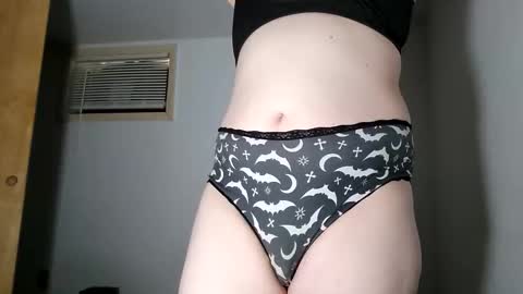 Snapshot of nonbinarybeauty20 chatting on 7, 2, 2026 nonbinarybeauty20 online show from 7, 2, 2026