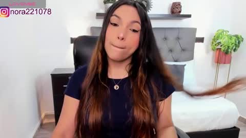 Snapshot of nora22xx chatting on 11, 1, 2025 Nora online show from 11, 1, 2025