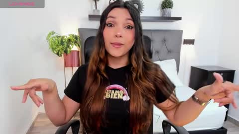 Snapshot of nora22xx chatting on 12, 2, 2025 Nora online show from 12, 2, 2025