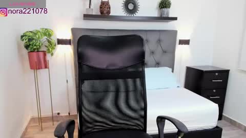 Snapshot of nora22xx chatting on 13, 2, 2025 Nora online show from 13, 2, 2025