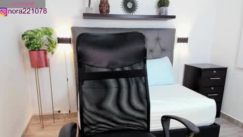 Snapshot of nora22xx chatting on 13, 2, 2025 Nora online show from 13, 2, 2025