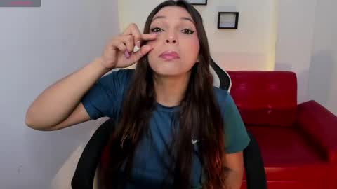 Snapshot of nora22xx chatting on 30, 10, 2025 Nora online show from 30, 10, 2025