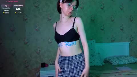 Nora Failure online show from 22, 11, 2025