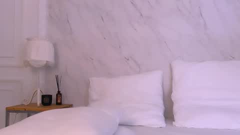 noraaddams online show from 26, 10, 2025