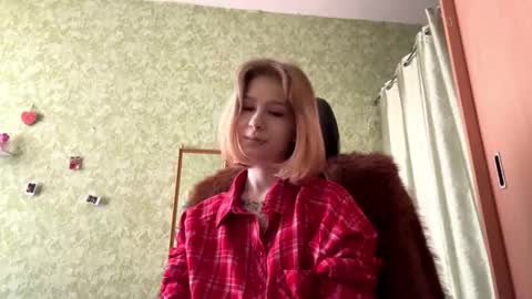 Snapshot of noreenberrio chatting on 18, 3, 2026 Amelia online show from 18, 3, 2026