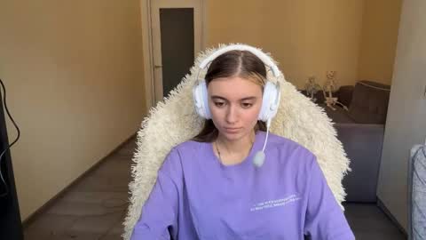 Elena online show from 30, 4, 2026