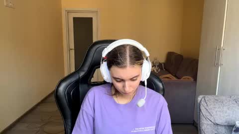 Elena online show from 8, 5, 2026
