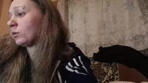 Snapshot of normahall chatting on 17, 12, 2025 Norma online show from 17, 12, 2025