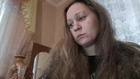 Snapshot of normahall chatting on 19, 12, 2025 Norma online show from 19, 12, 2025