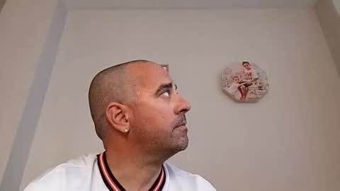 Snapshot of normalito42 chatting on 29, 3, 2026 NORMALITO online show from 29, 3, 2026