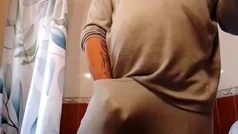 Snapshot of normalito42 chatting on 30, 3, 2026 NORMALITO online show from 30, 3, 2026