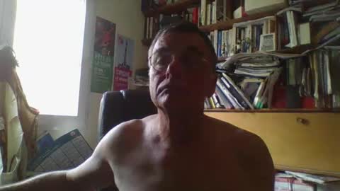 Snapshot of normandix27 chatting on 22, 9, 2025 normandix27 online show from 22, 9, 2025