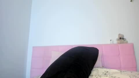 Emily snow online show from 4, 3, 2026