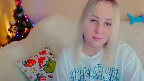 hi glad to chat online show from 23, 12, 2024