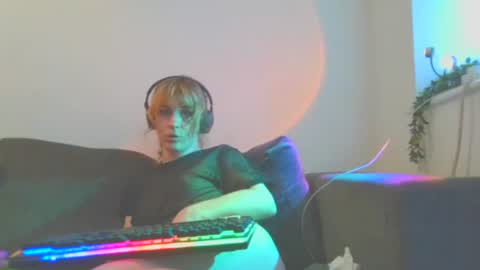 Lucy online show from 26, 6, 2026