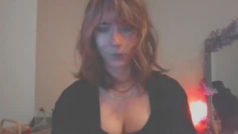 Lucy online show from 28, 7, 2026
