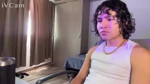 Snapshot of nova740338 chatting on 17, 11, 2025 Nova online show from 17, 11, 2025