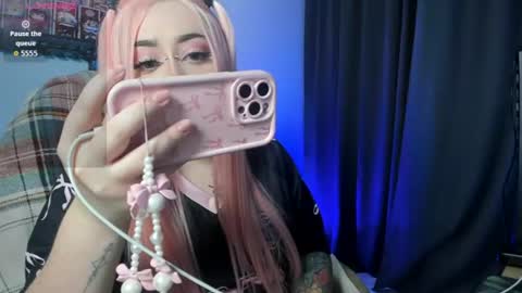 Snapshot of nova_gara chatting on 21, 7, 2026 s online show from 21, 7, 2026