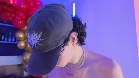 Snapshot of nova_salvadore chatting on 6, 2, 2026 Nova Salvatore online show from 6, 2, 2026