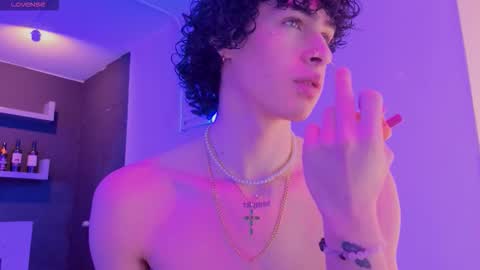 Snapshot of nova_salvadore chatting on 19, 2, 2026 Nova Salvatore online show from 19, 2, 2026