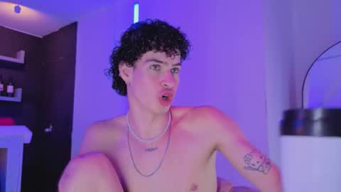 Snapshot of nova_salvadore chatting on 11, 3, 2026 Nova Salvatore online show from 11, 3, 2026