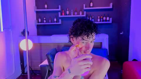 Snapshot of nova_salvadore chatting on 14, 3, 2026 Nova Salvatore online show from 14, 3, 2026